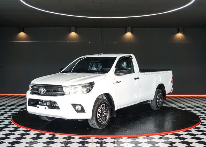 TOYOTA Hilux Revo