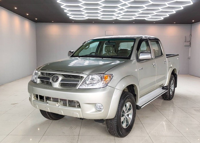 TOYOTA Hilux Vigo