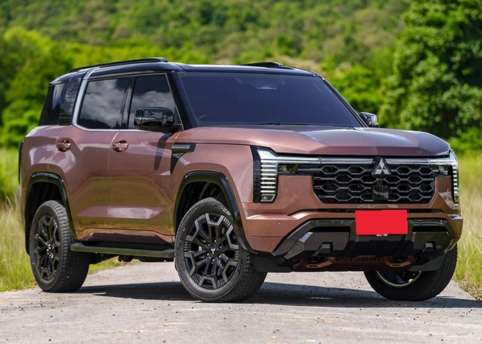 MITSUBISHI 