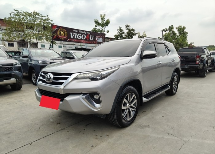 TOYOTA FORTUNER