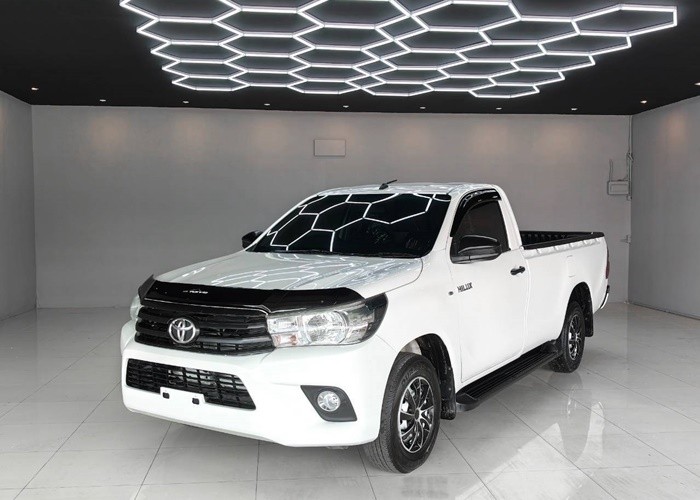 TOYOTA Hilux Revo