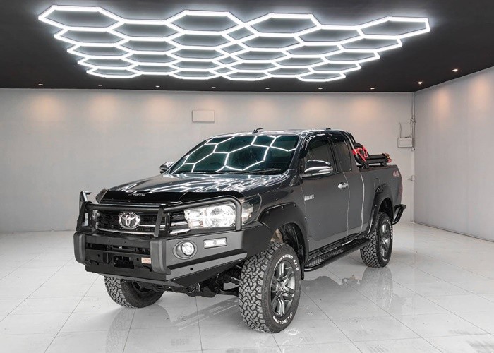 TOYOTA Hilux Revo