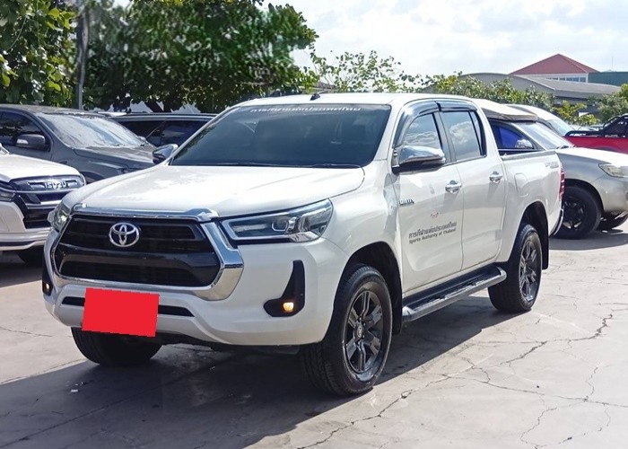 TOYOTA Hilux Revo