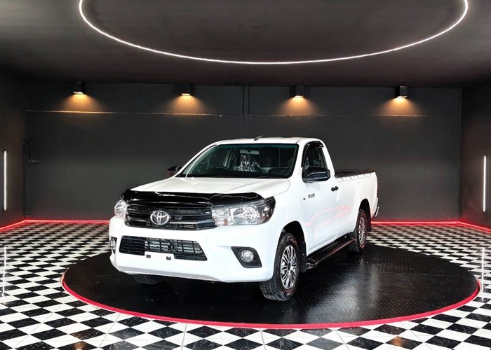 TOYOTA Hilux Revo