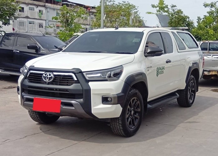 TOYOTA 