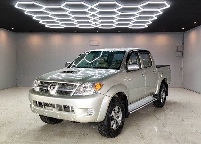 TOYOTA Hilux Vigo