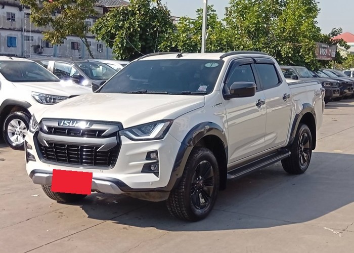 ISUZU D-MAX