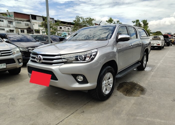 TOYOTA Hilux Revo