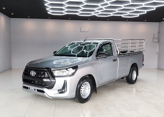 TOYOTA Hilux Revo
